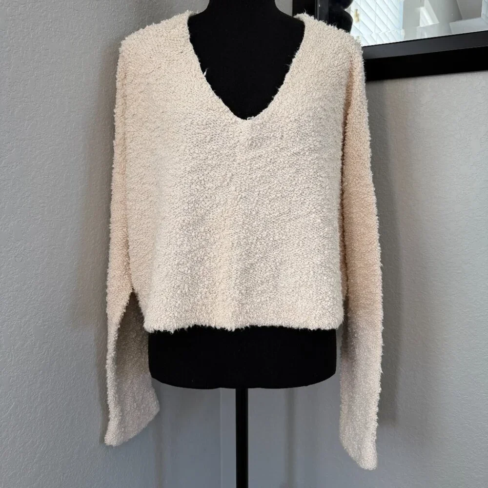 FREE PEOPLE Ivory Cream Popcorn Cropped Pullover Sweater Medium